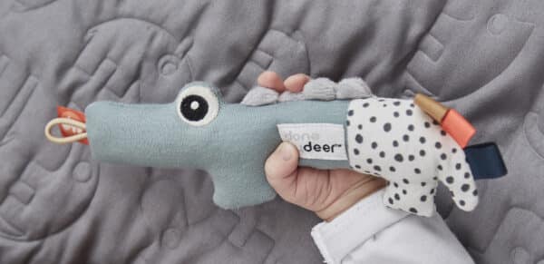 Done by Deer Baby Activity Spielzeug Set blau