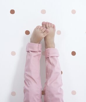 Wandsticker Basic Punkte rosa von Lilipinso