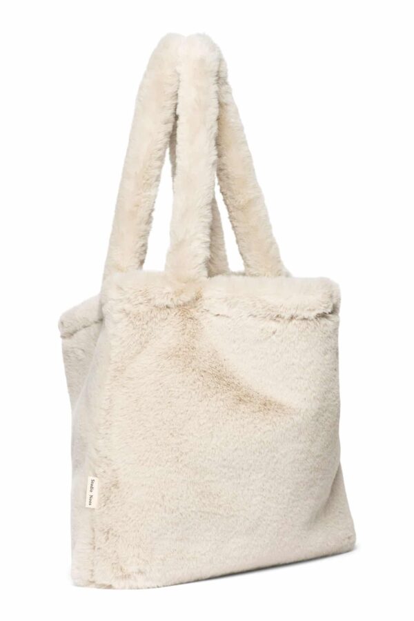 Studio Noos Mom Bag Wickeltasche Faux Fur Kunstfell ecru