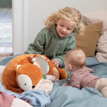 Sebra Spiel- & Activity Kissen Sparky der Fuchs mit Babyspiegel
