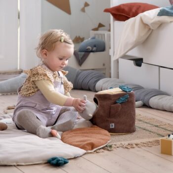 Sebra Activity Spielzeug Versteckspiel Baumstumpf mit Tieren & Sound