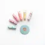 INUWET veganer Lippenbalsam Lovely Bunny - Erdbeere – Bild 4