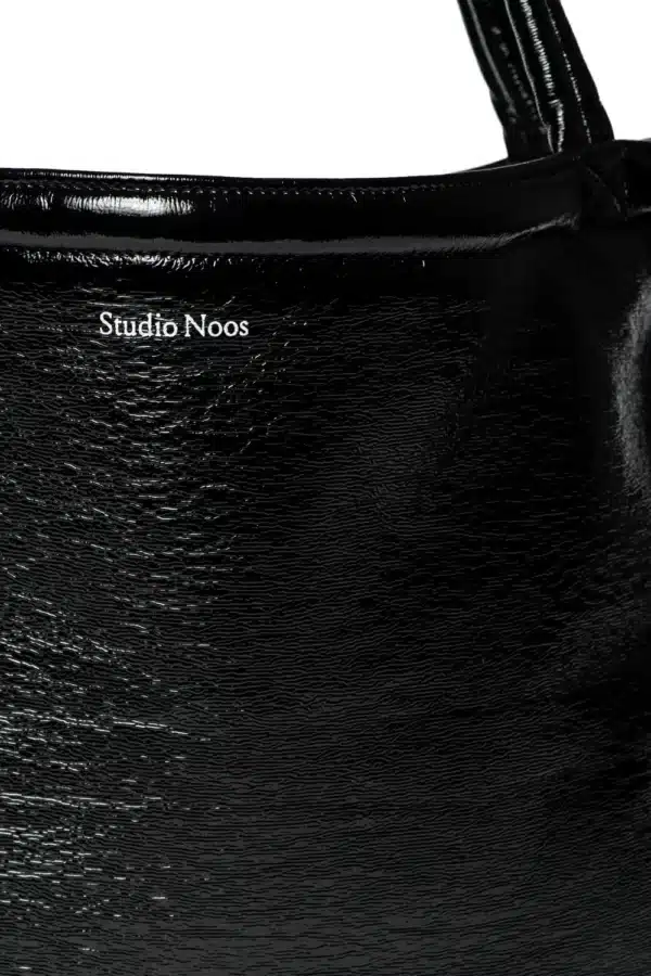 Studio Noos Teddy Mom-Bag Wendetasche - Black Lacquer – Bild 5